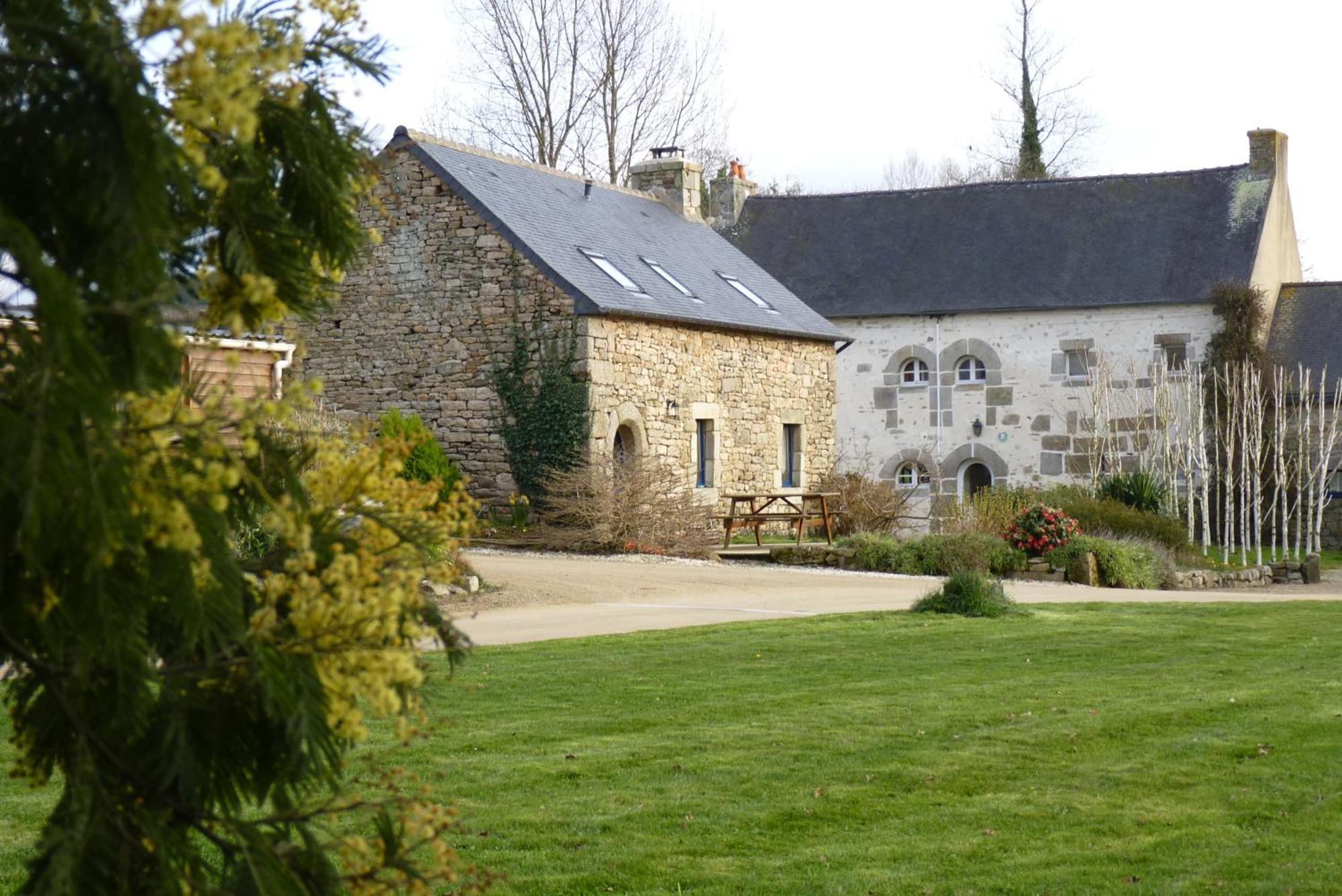 Gites De La Haie Plouégat-Moysan Exterior foto