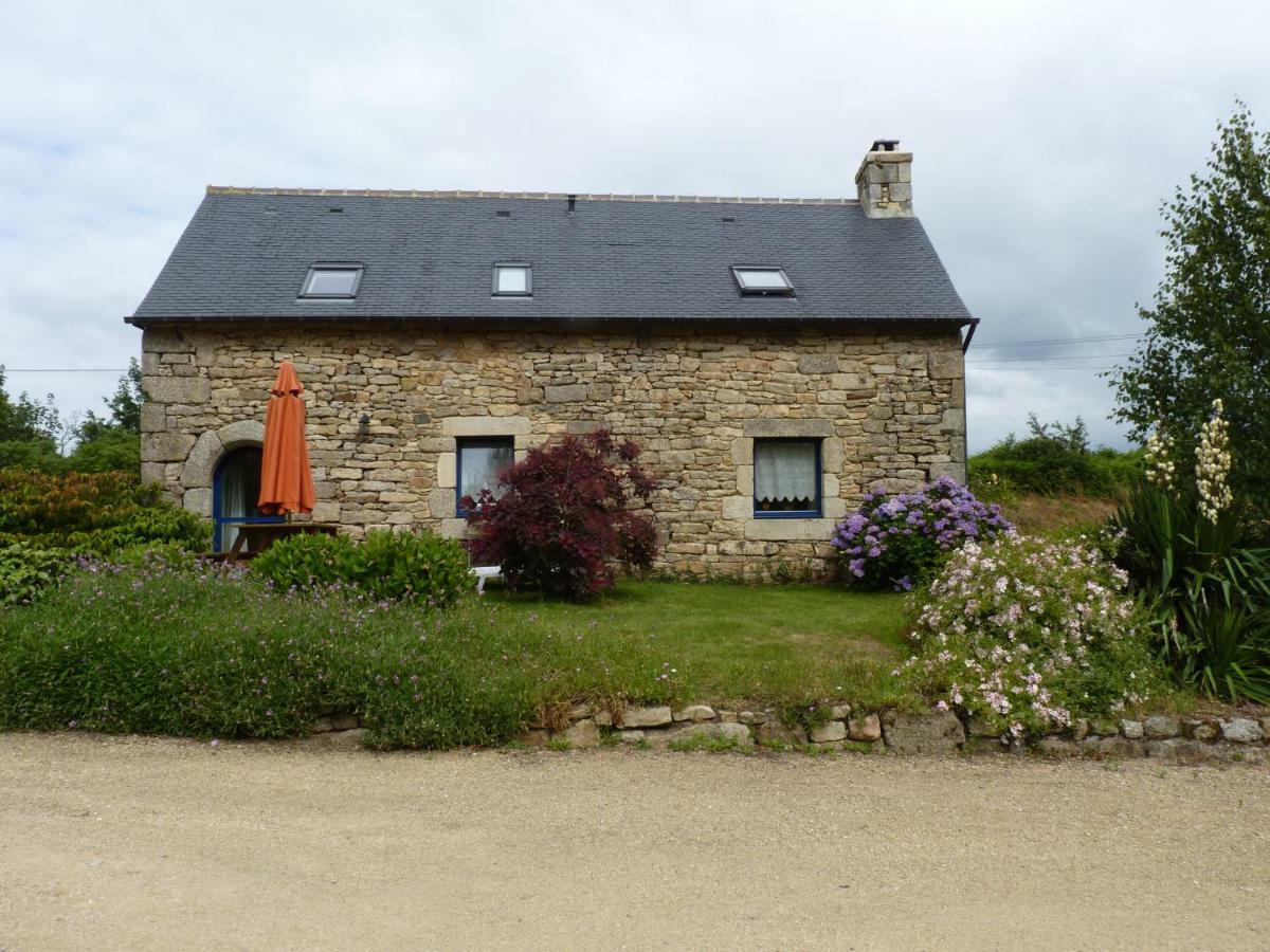Gites De La Haie Plouégat-Moysan Exterior foto