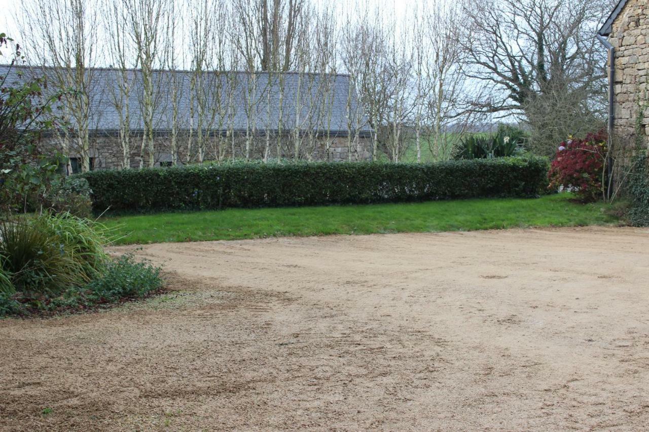 Gites De La Haie Plouégat-Moysan Exterior foto